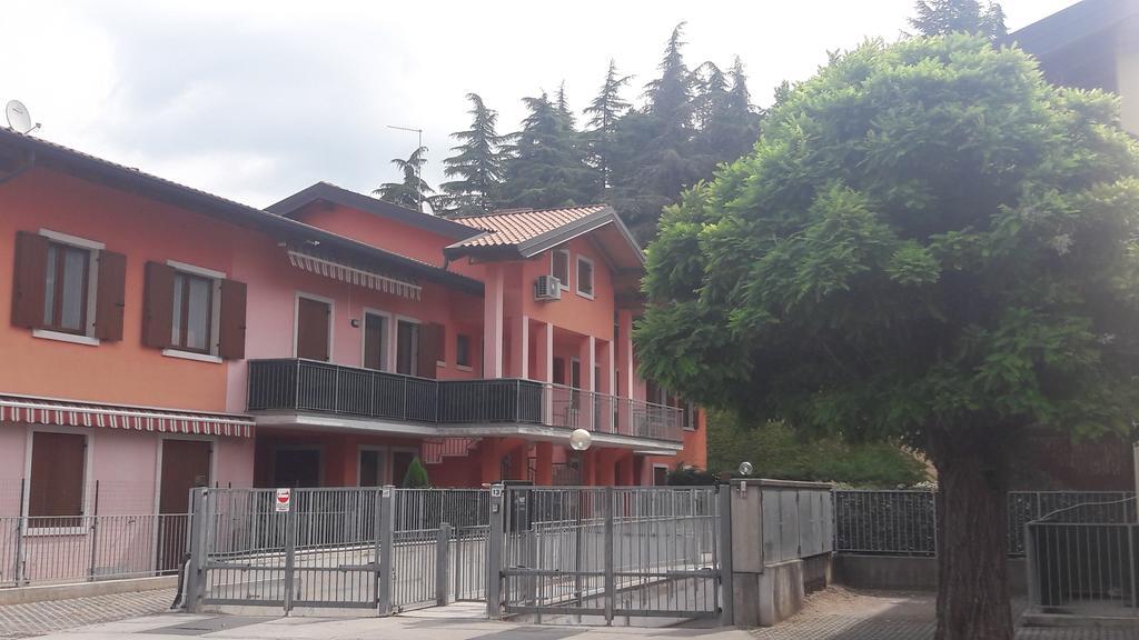 Casa Lavoro Vancanza Apartment Castelnuovo del Garda Bagian luar foto
